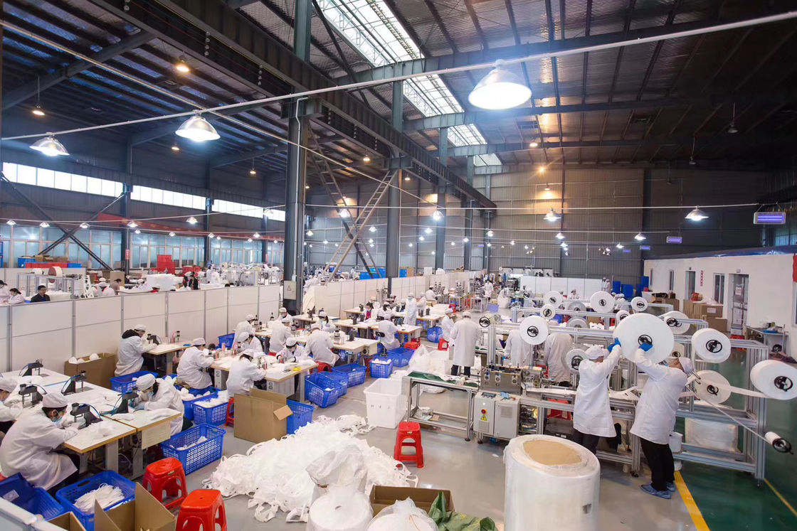 Masker Pelindung Putih 1600mm Melt Blown Nonwoven Fabric
